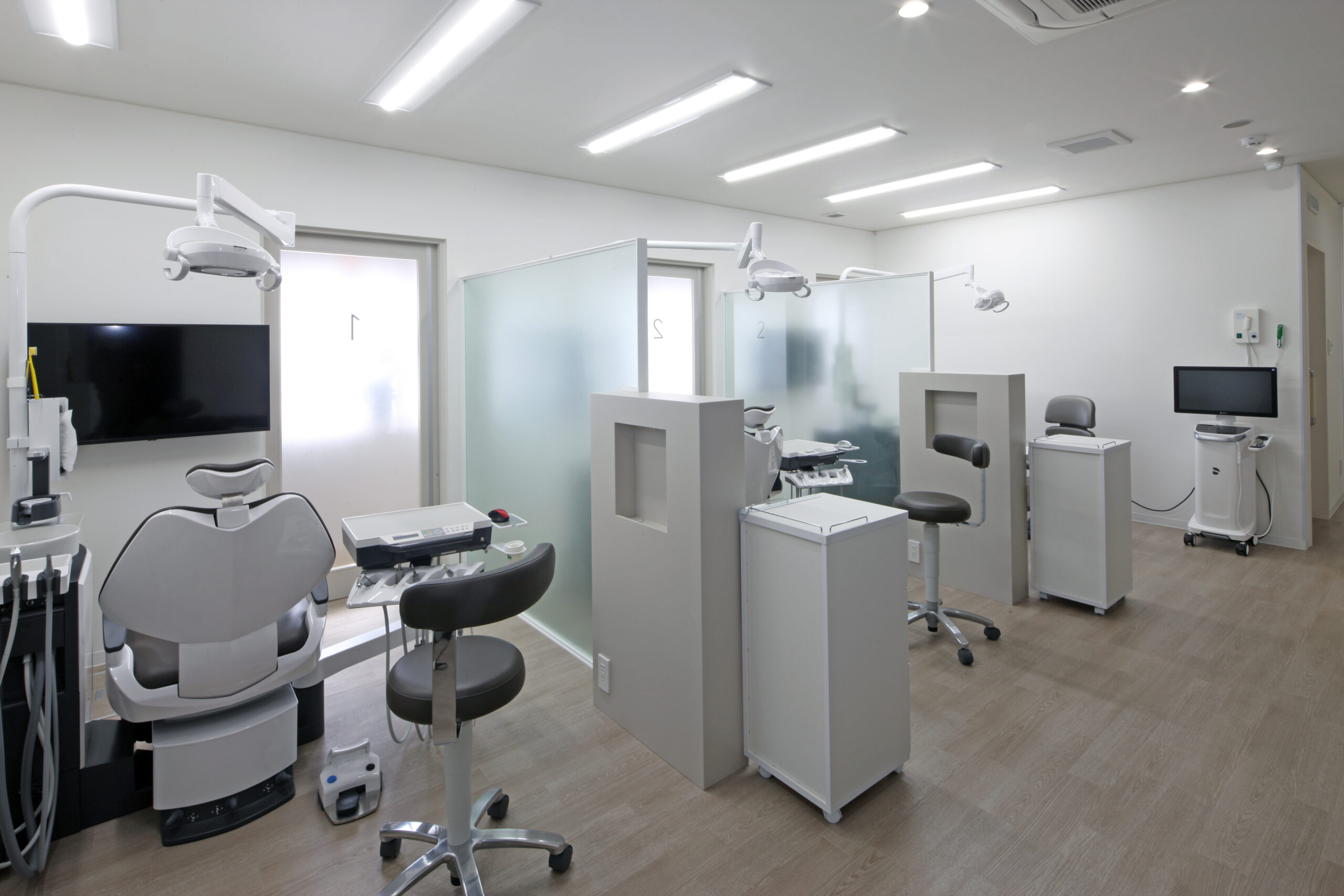 U Dental Clinic (Orthodontic Services)
